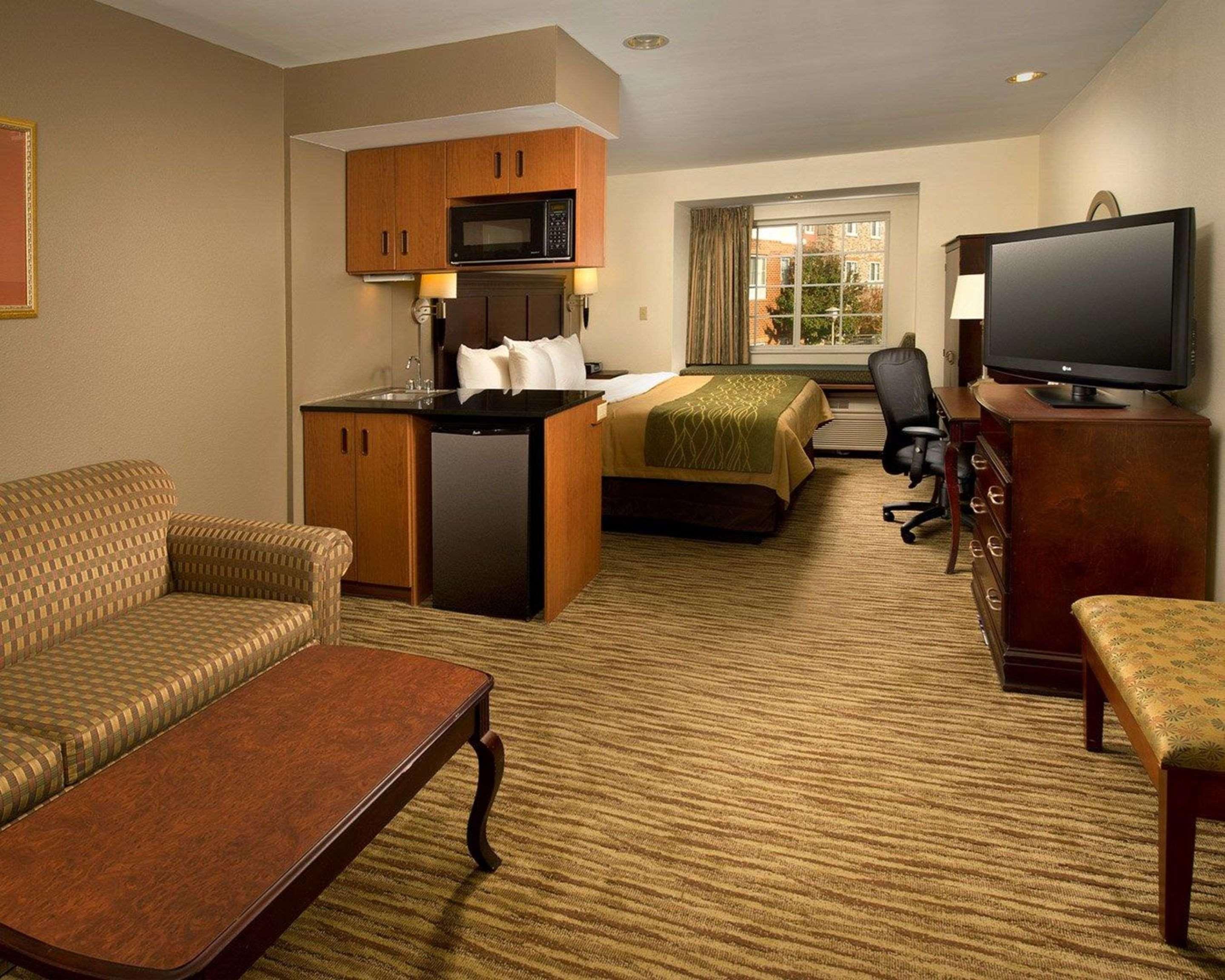 Gateway Inn Dulles Airport Sterling Ngoại thất bức ảnh