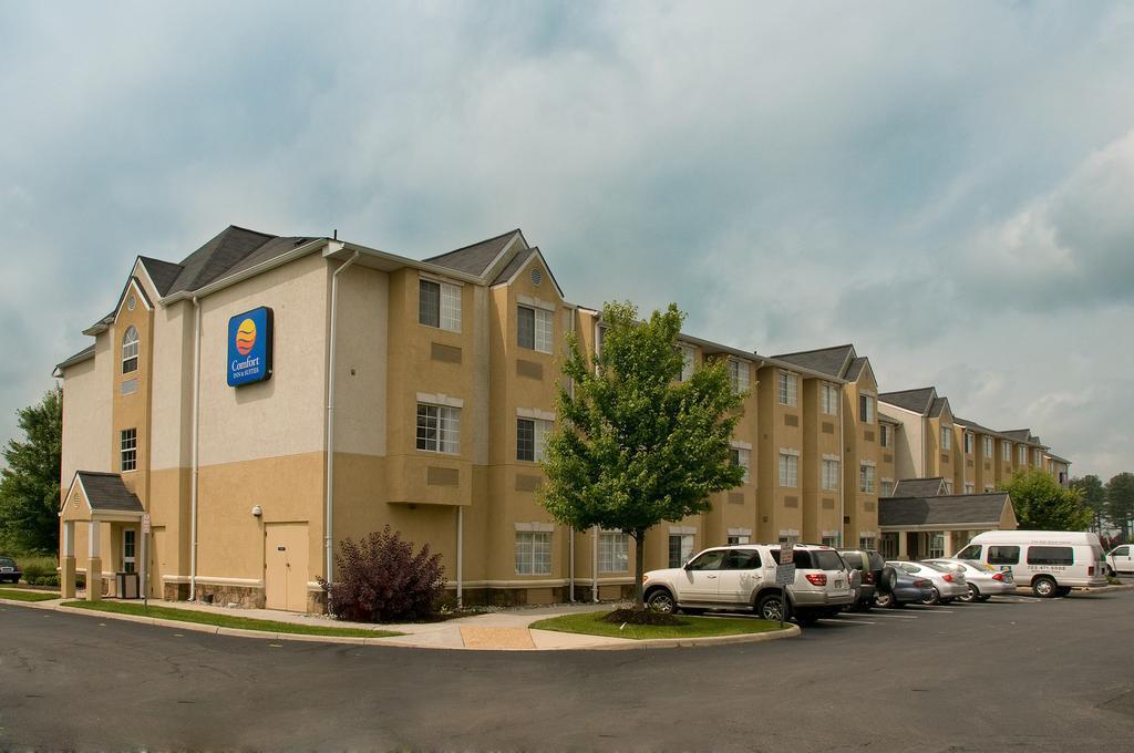 Gateway Inn Dulles Airport Sterling Ngoại thất bức ảnh