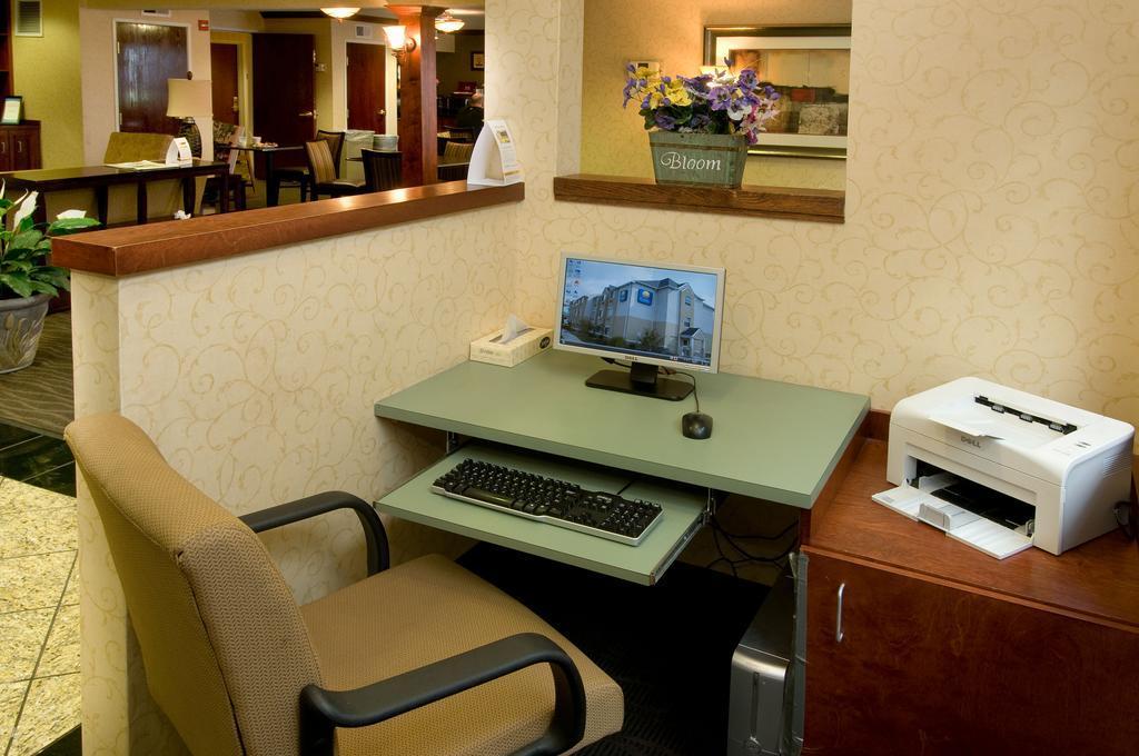 Gateway Inn Dulles Airport Sterling Ngoại thất bức ảnh